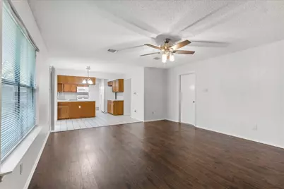 12000 Lincolnshire Drive, Austin, TX 78758 - Photo 11