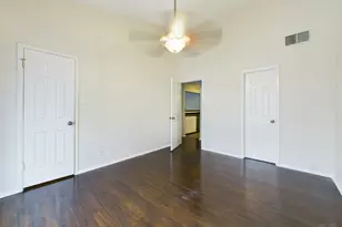 807 W 25th St, Austin, TX 78705 - Photo 15