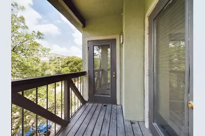 807 W 25th Street #304, Austin, TX 78705 - Photo 9