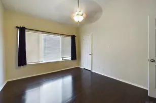 807 W 25th St, Austin, TX 78705 - Photo 19