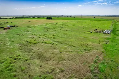 500 County Rd 161, Granger, TX 76530 - Photo 7
