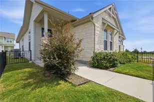 135 Pinnacle Ln, Kyle, TX 78640 - Photo 1