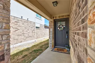 304 Dubina Ave, Georgetown, TX 78626 - Photo 3
