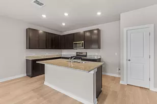 13504 Gray Lndg Dr, Elgin, TX 78621 - Photo 11