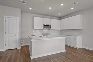 13504 Gray Landing Dr, Elgin, TX 78621 - Photo 5