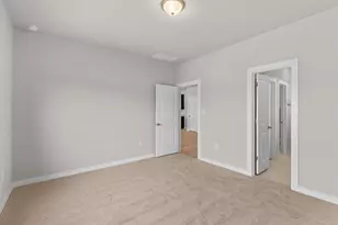 13504 Gray Lndg Dr, Elgin, TX 78621 - Photo 17
