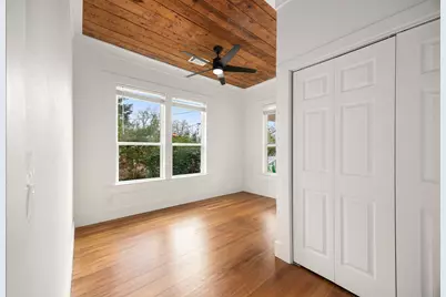 218 S Rio Grande Street, Lockhart, TX 78644 - Photo 17