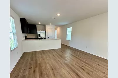 53 Trinity Circle, Lockhart, TX 78644 - Photo 13
