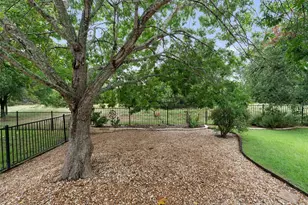 105 Goose Island Dr, Georgetown, TX 78633 - Photo 39