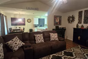 702 Ortega St, Rockdale, TX 76567 - Photo 9
