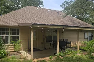 702 Ortega St, Rockdale, TX 76567 - Photo 3