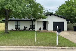 1004 Scenic Dr, Georgetown, TX 78626 - Photo 1