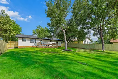 1004 Scenic Drive, Georgetown, TX 78626 - Photo 33