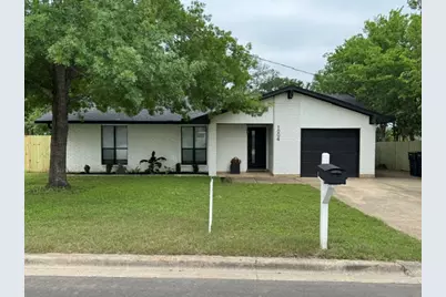 1004 Scenic Drive, Georgetown, TX 78626 - Photo 1