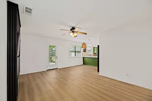 1004 Scenic Dr, Georgetown, TX 78626 - Photo 11
