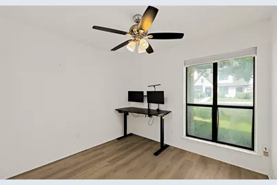 1004 Scenic Drive, Georgetown, TX 78626 - Photo 19