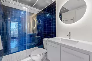 1800 Lavaca St, Austin, TX 78701 - Photo 9