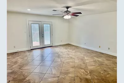 11210 Kingsgate Drive, Austin, TX 78748 - Photo 5