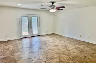 11210 Kingsgate Dr, Austin, TX 78748 - Photo 5