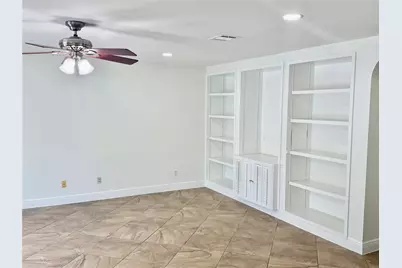 11210 Kingsgate Drive, Austin, TX 78748 - Photo 7
