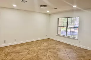 11210 Kingsgate Dr, Austin, TX 78748 - Photo 3