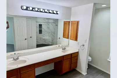 11210 Kingsgate Drive, Austin, TX 78748 - Photo 17