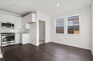 133 Grn Knl Ln, Georgetown, TX 78628 - Photo 17