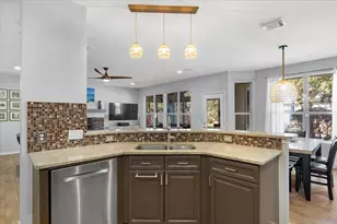 4104 Sun Spirit Dr, Austin, TX 78735 - Photo 9