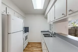 6916 Scenic Brook Dr, Austin, TX 78736 - Photo 5