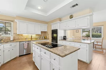 108 Spellbrook Lane, Lakeway, TX 78734 - Photo 9