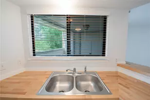 2500 Burleson Rd, Austin, TX 78741 - Photo 9