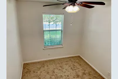 706 Stewart Drive, Hutto, TX 78634 - Photo 17