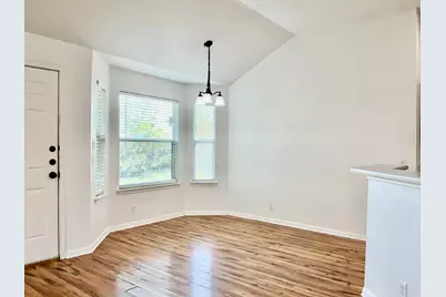 706 Stewart Drive, Hutto, TX 78634 - Photo 7
