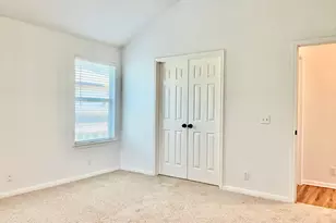 706 Stewart Dr, Hutto, TX 78634 - Photo 11