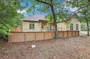 267 Corral Rd, Smithville, TX 78957 - Photo 5