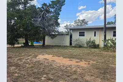 150 Wayside Drive, Elgin, TX 78621 - Photo 3