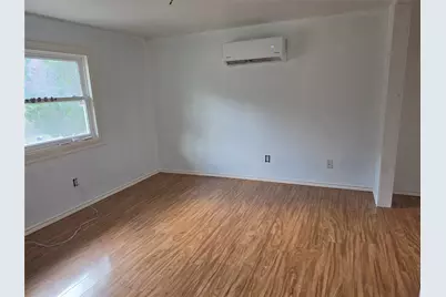 150 Wayside Drive, Elgin, TX 78621 - Photo 11