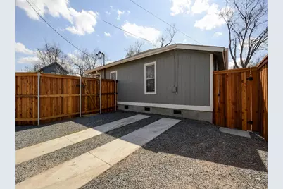 2106 Holly Street #B, Austin, TX 78702 - Photo 27