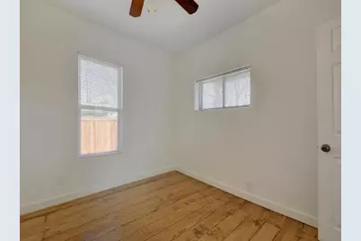 2106 Holly Street #B, Austin, TX 78702 - Photo 23