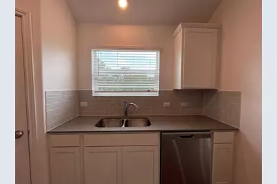 10717 Steinbeck Drive, Austin, TX 78747 - Photo 7