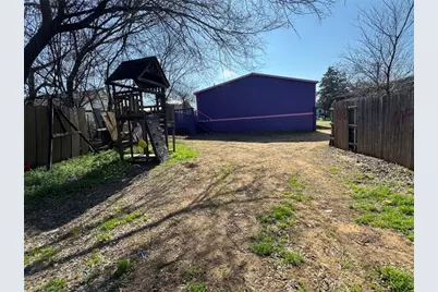 404 W Cleveland Street #1/2, Elgin, TX 78621 - Photo 5