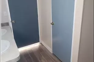 404 W Cleveland St, Elgin, TX 78621 - Photo 17