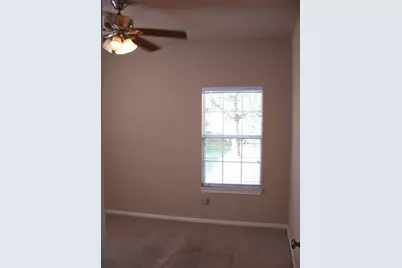 1400 T H Johnson Drive, Taylor, TX 76574 - Photo 11