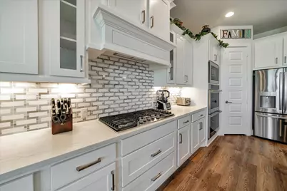 110 Gaston Drive, Bastrop, TX 78602 - Photo 5