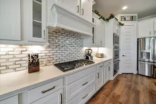 110 Gaston Dr, Bastrop, TX 78602 - Photo 5