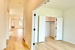 412 Treadwell Ln, Kyle, TX 78640 - Photo 7