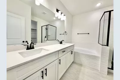 412 Treadwell Lane, Kyle, TX 78640 - Photo 11