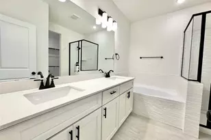 412 Treadwell Ln, Kyle, TX 78640 - Photo 11