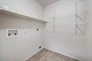 211 Tolcarne Dr, Hutto, TX 78634 - Photo 19