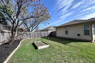 211 Tolcarne Dr, Hutto, TX 78634 - Photo 25